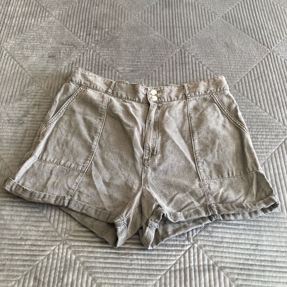 Joie Women's Gray Linen Blend Shorts Relaxed Style US Size 12 EUC